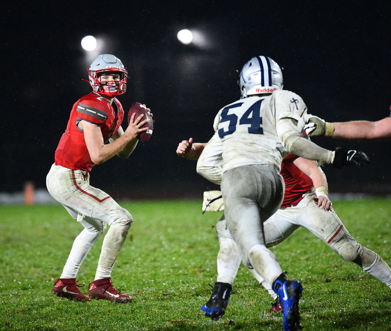 110119-qct-spt-ns-xavier-fball-042a.jpg